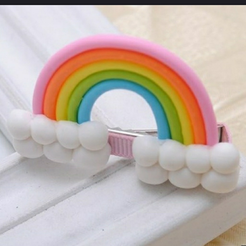 Hair clip rainbow